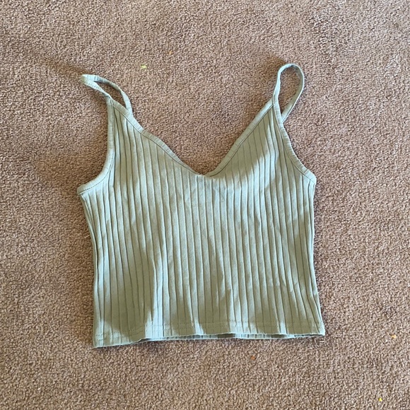 Green cropped tank top - Picture 1 of 2